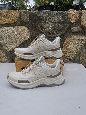 Light Beige Women's Trail Sneakers - Comfortable Everyday Support